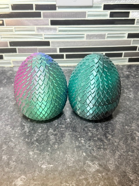 Twist open egg with surprise inside