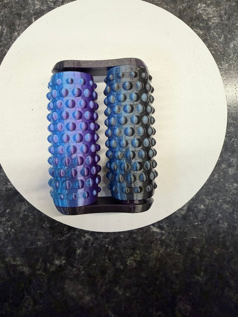Dual spikey, rolling, sensory fidgets