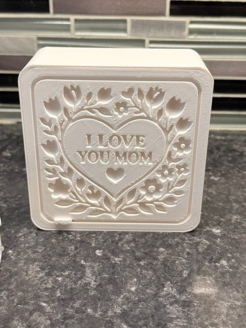 "I Love You Mom" lighted box