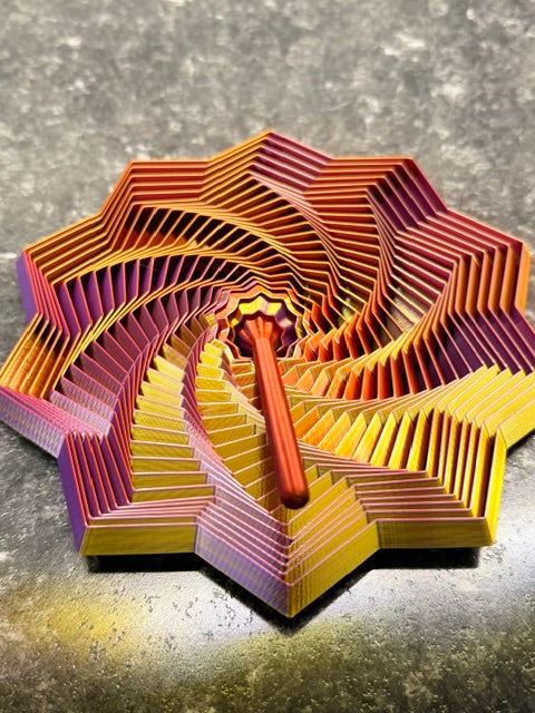 Large spinnable, multi color fidget