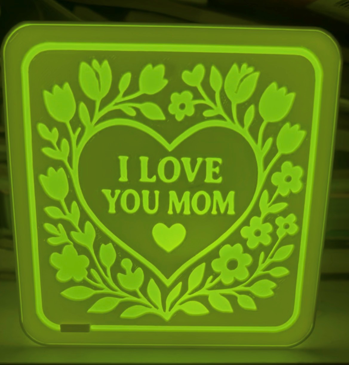 "I Love You Mom" lighted box