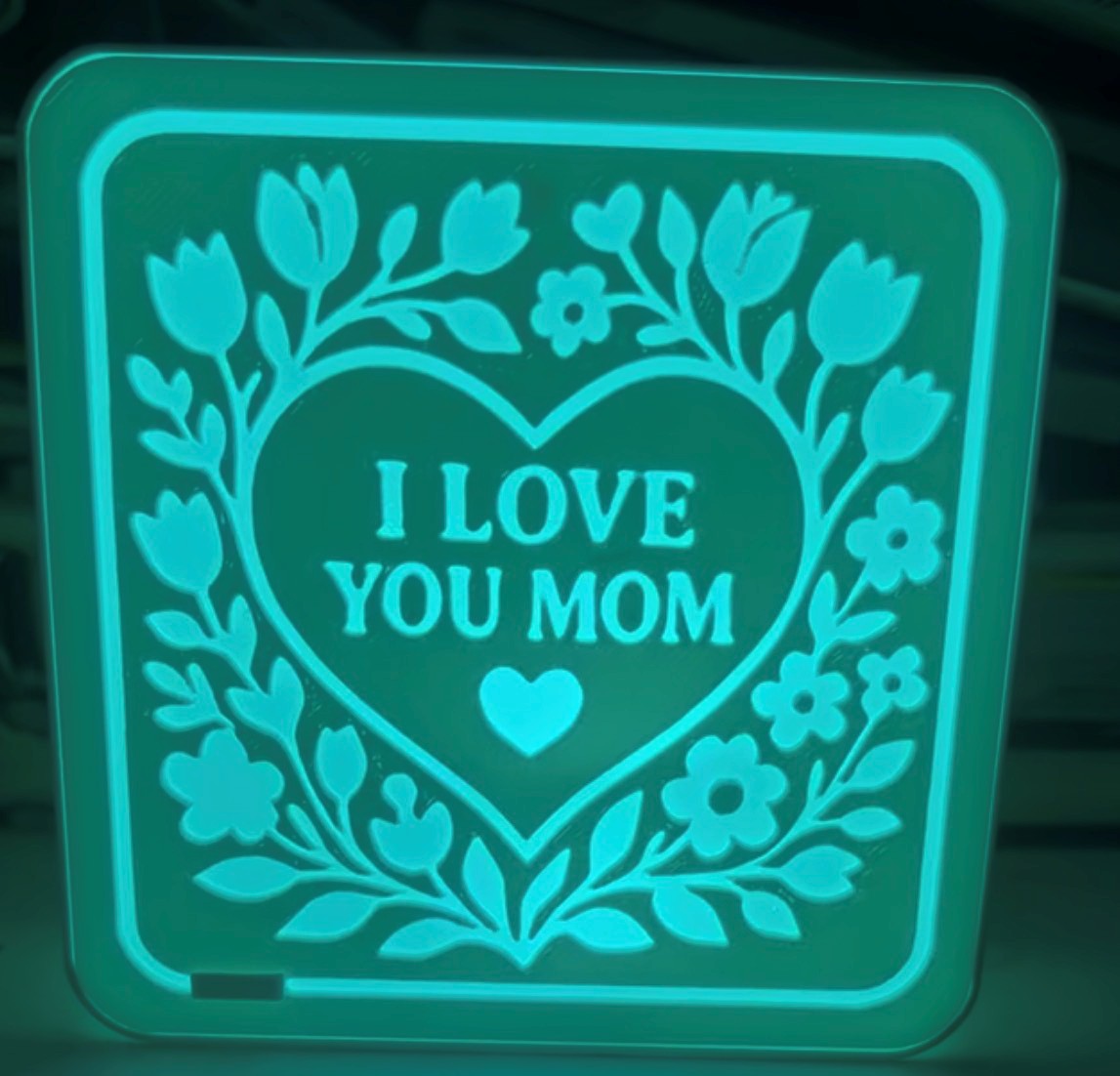 "I Love You Mom" lighted box